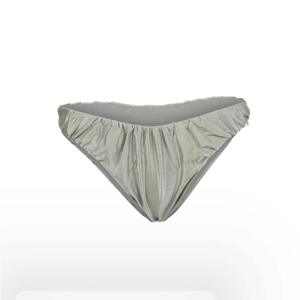 Matching Top and other bottom styles in this color also available